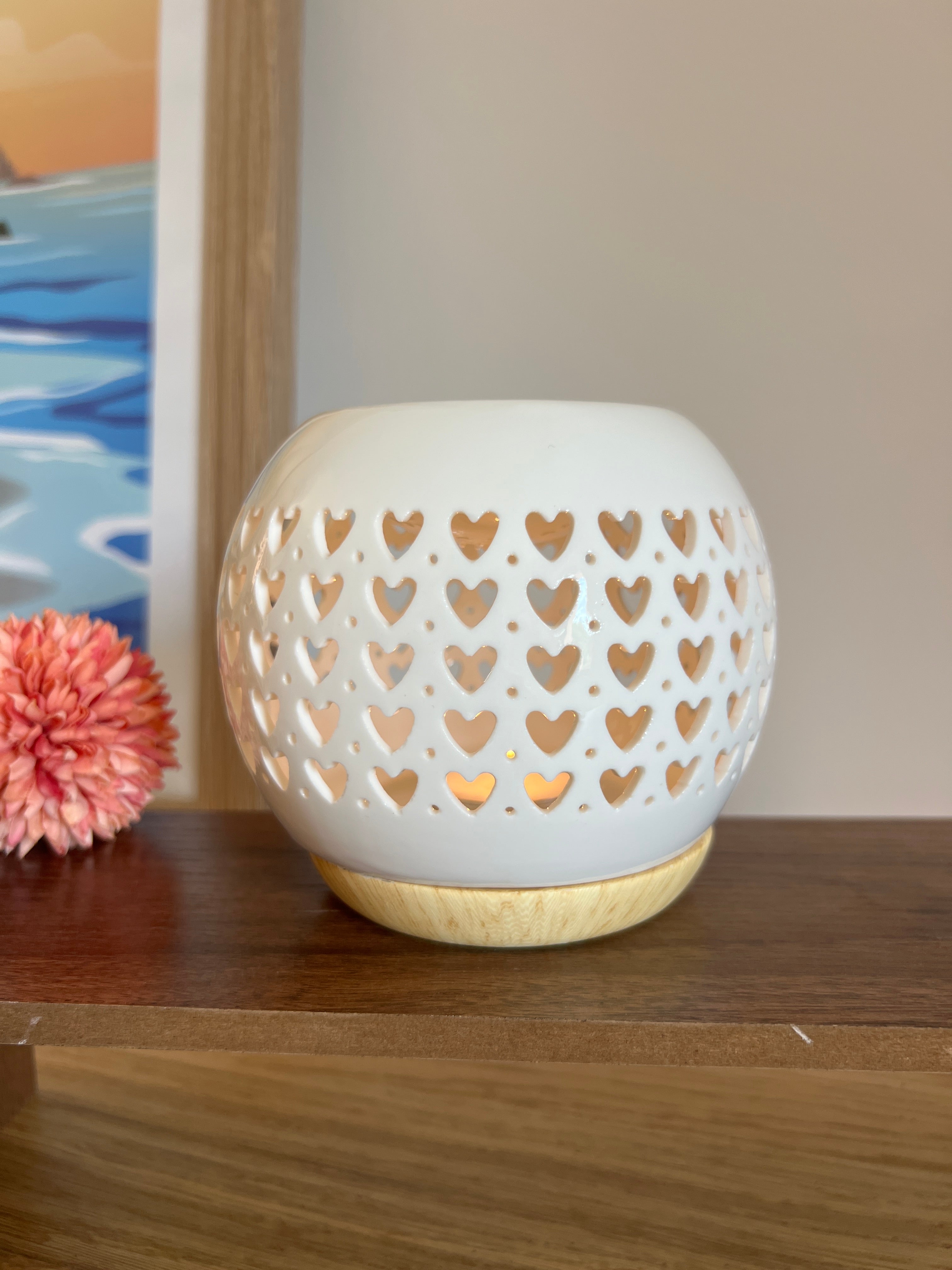 Brûleur décoratif à motifs cœur pour parfumer naturellement la maison