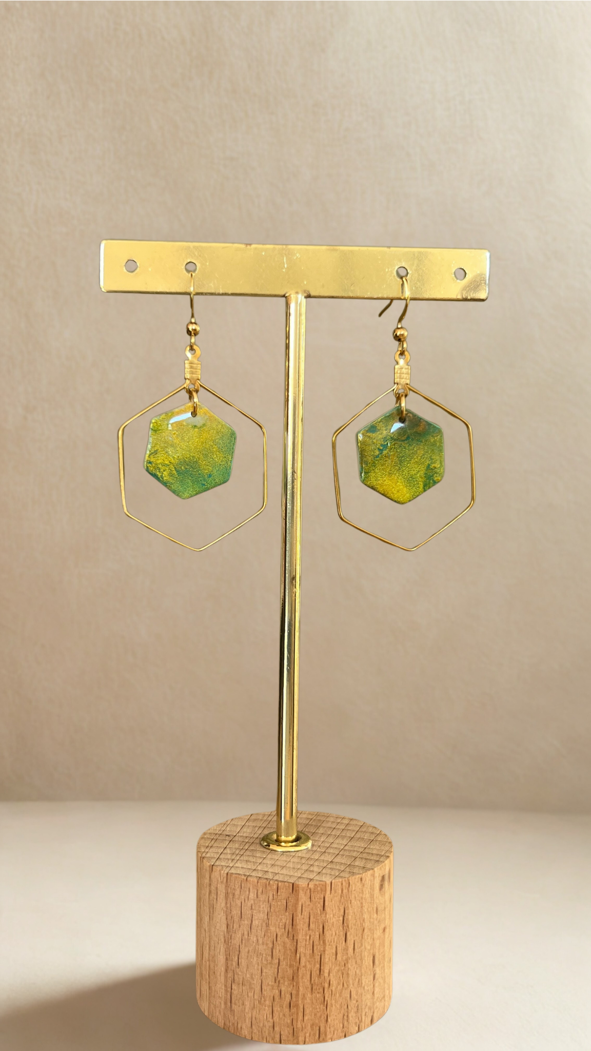 Boucles d'oreilles Kacie - coloris vert irisé