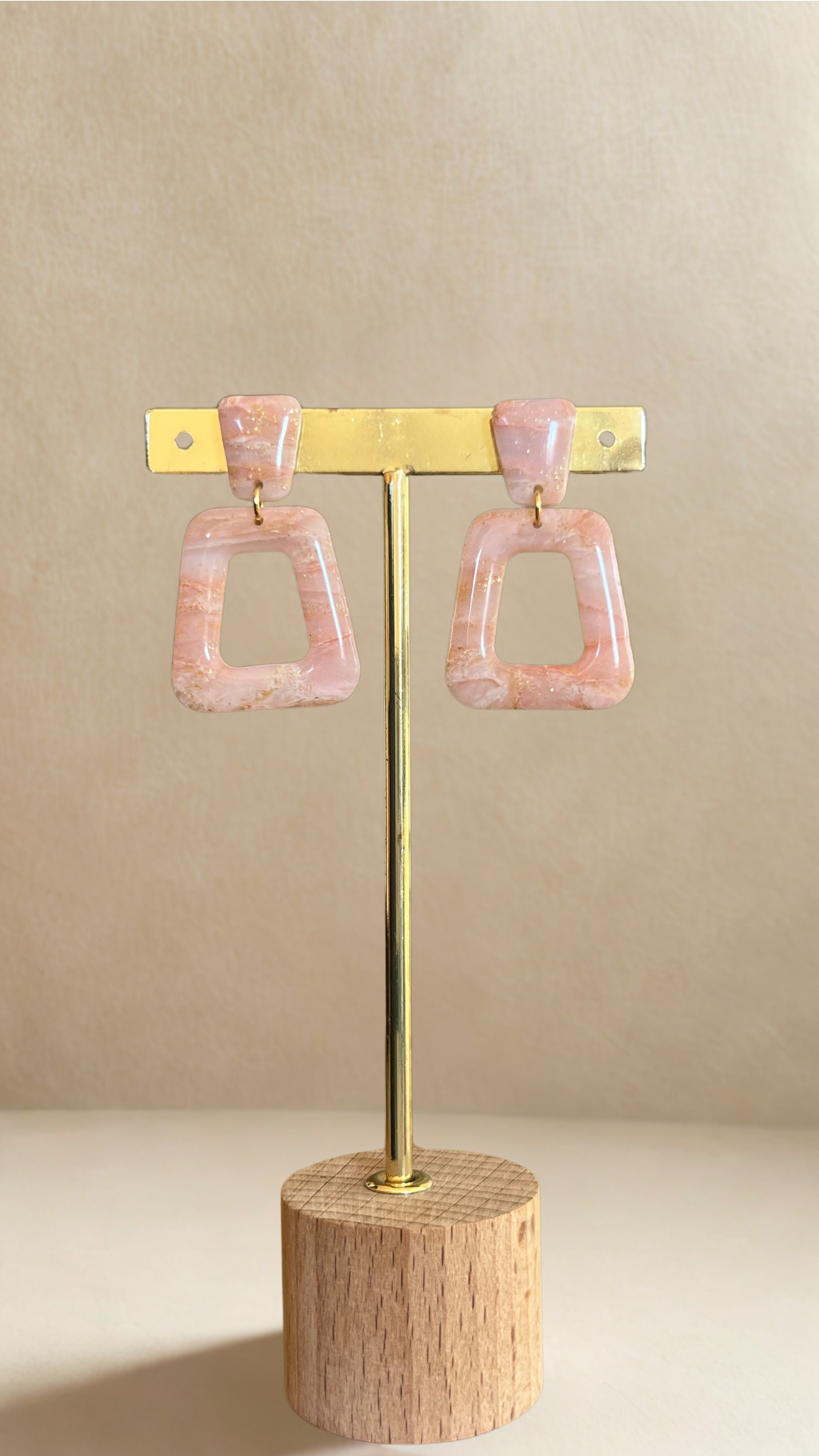 Boucles d'oreilles Azalée - coloris rose pâle