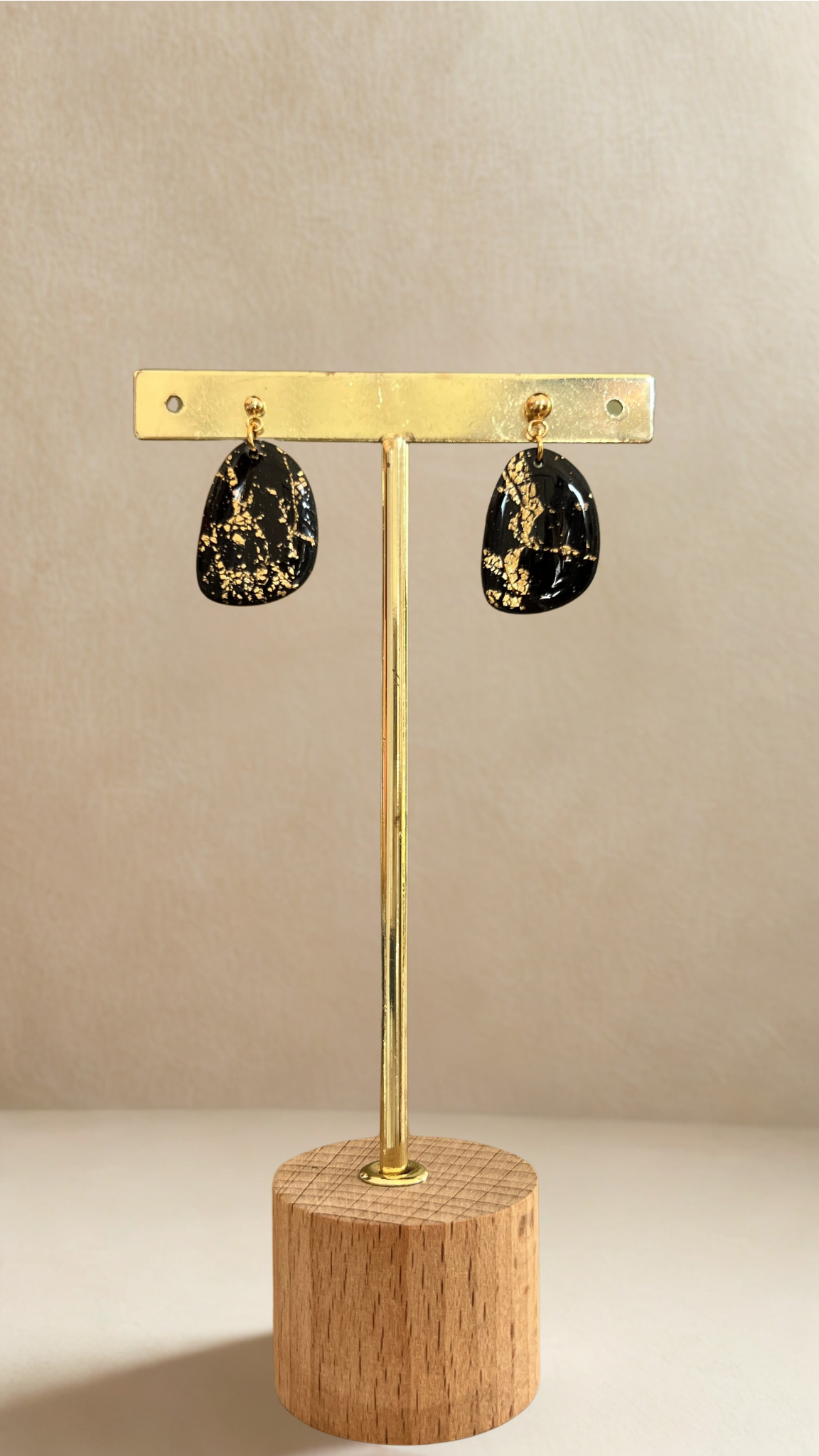 Boucles d'oreilles Ava - coloris noir