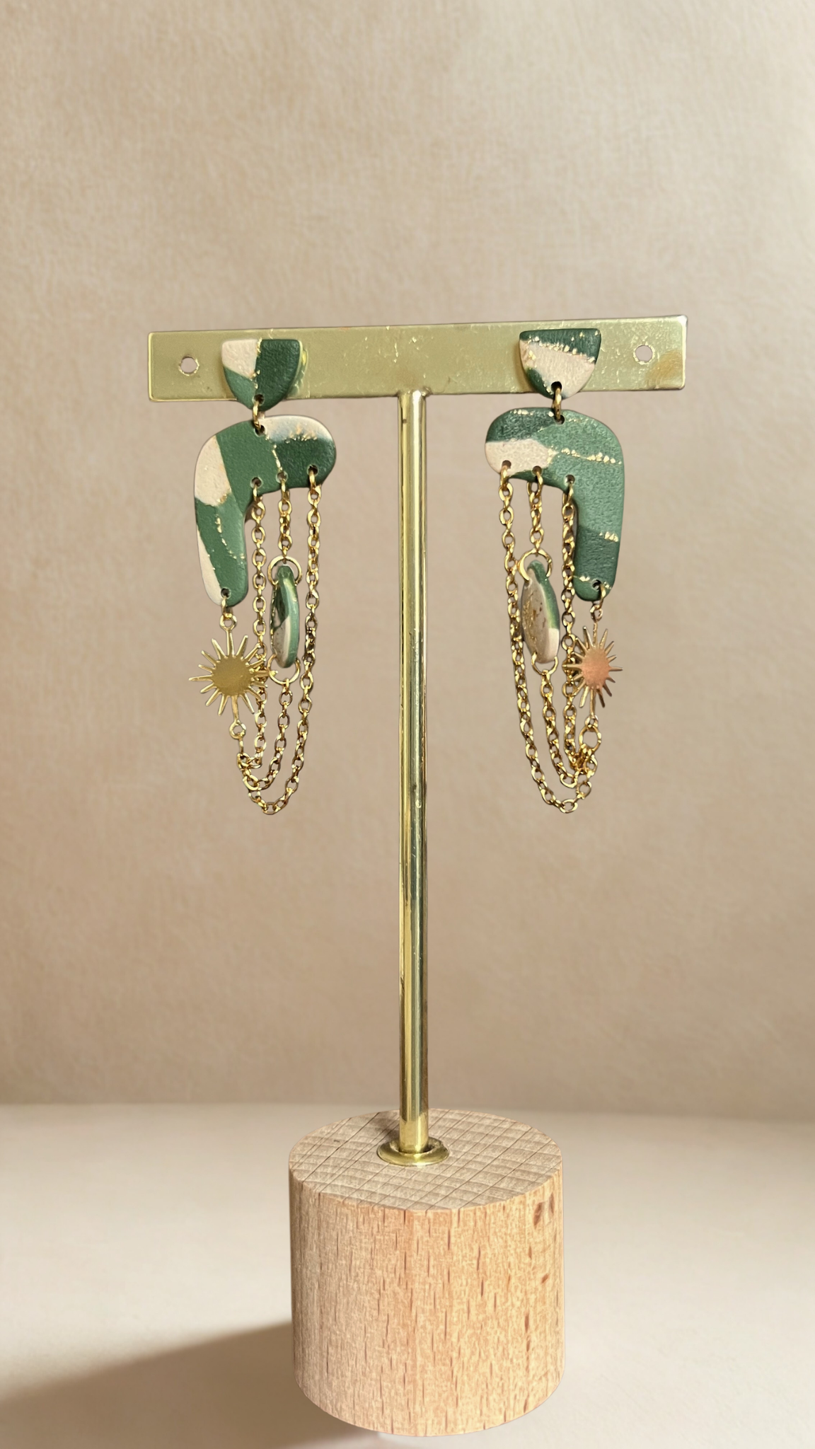 Boucles d'oreilles Adrielle coloris vert militaire