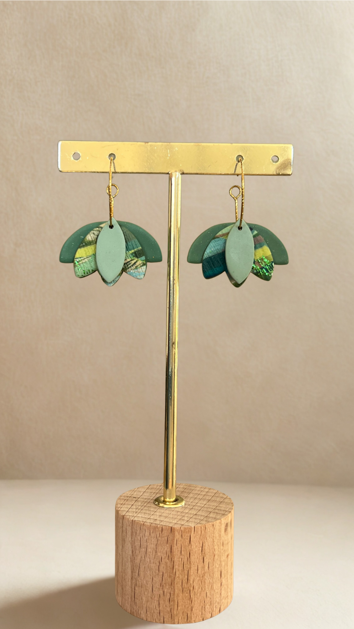Boucles d'oreilles April - coloris violet