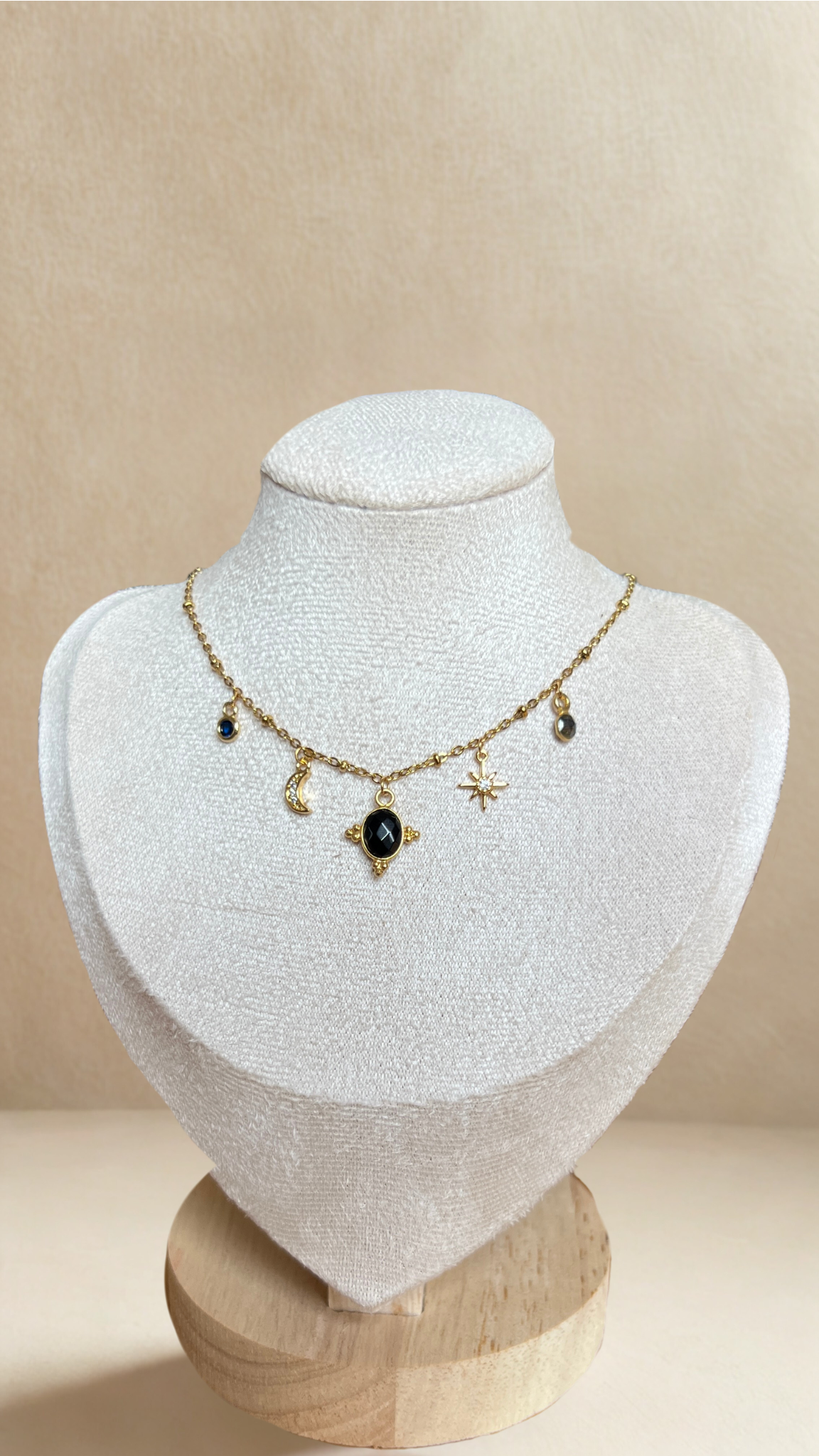 Collier à charms en Pierres Semi-Précieuses  - coloris noir
