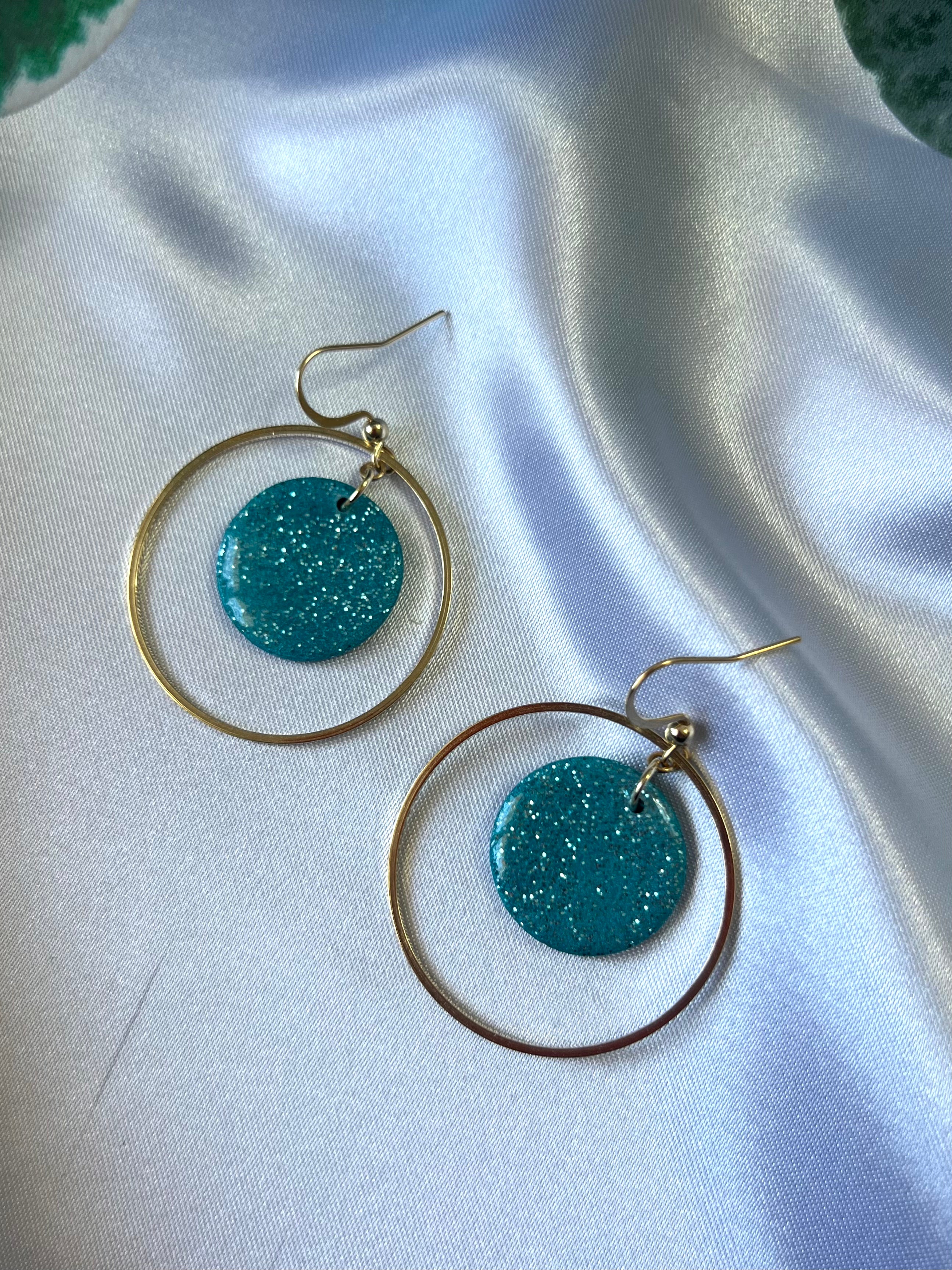 bijoux-boucles-d_oreilles-fantaisie-bleu-paillettes-cercle-thea