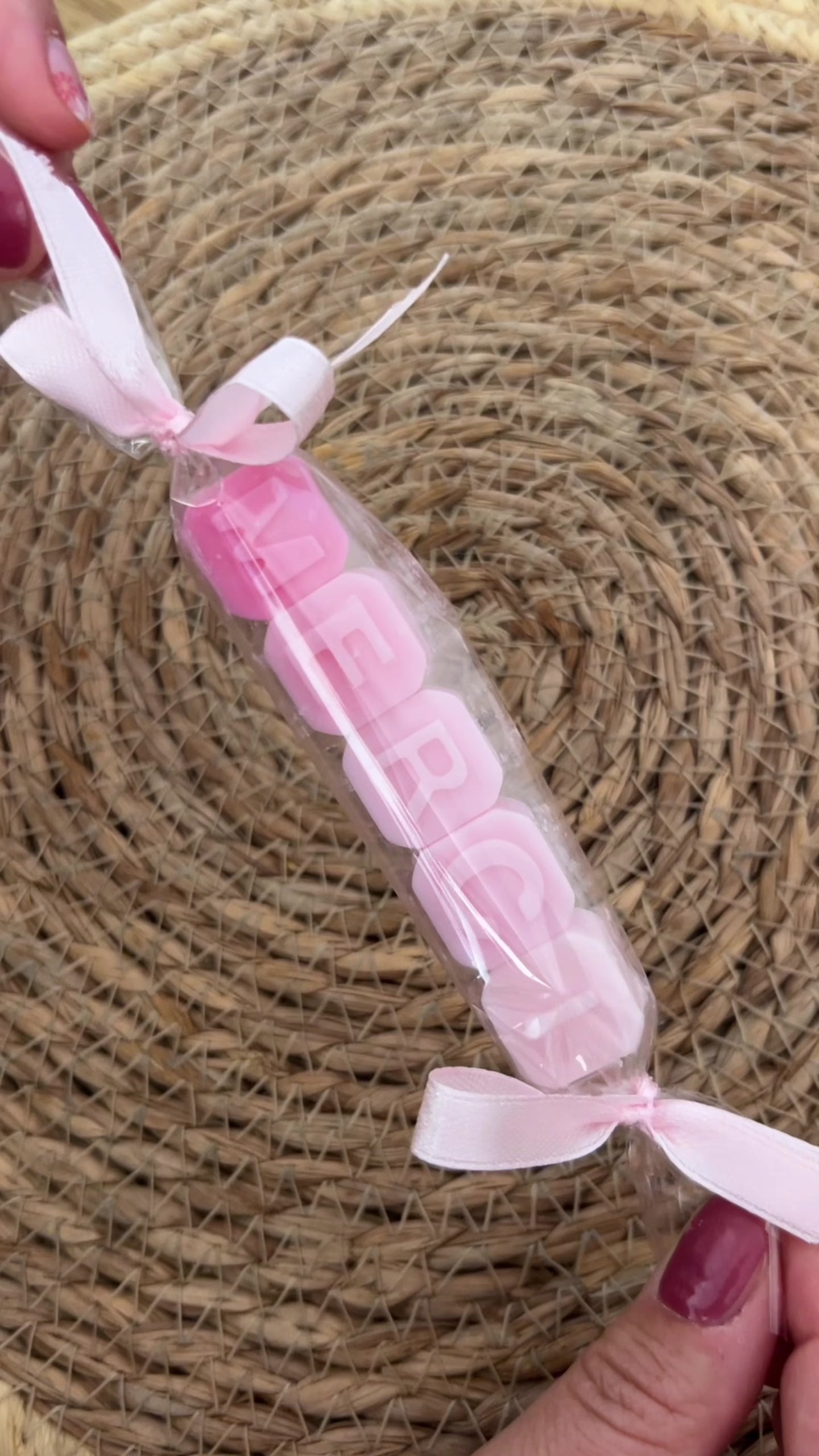 Cadeau original pour maîtresse composé de fondants parfumés artisanaux