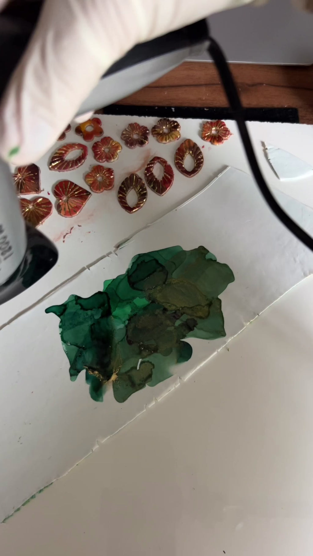 Boucles d'oreilles Ivy – créoles à pampilles interchangeables - coloris turquoise irisé