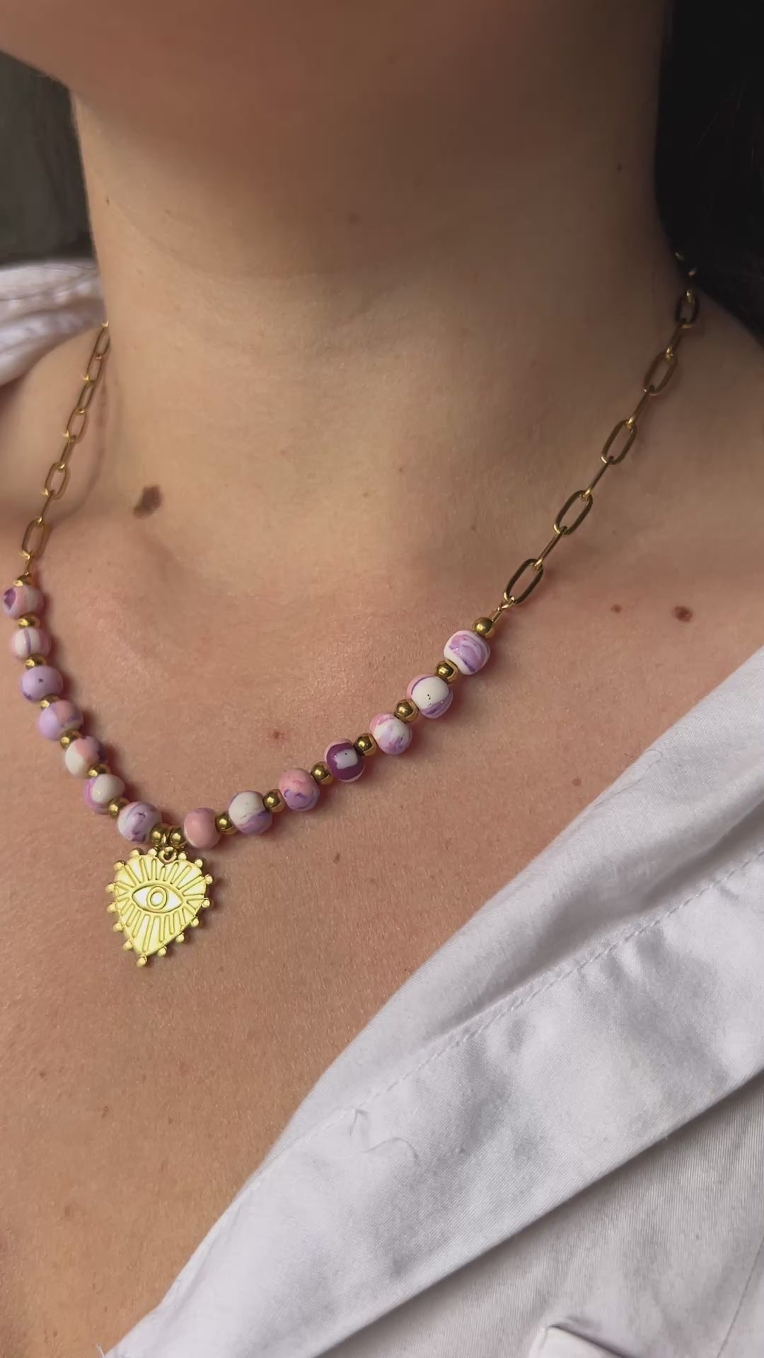 Collier en acier inoxydable avec perles en argile polymère